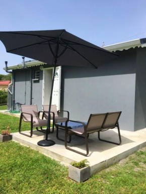 Maison d'une chambre avec jardin clos et wifi a Les Abymes